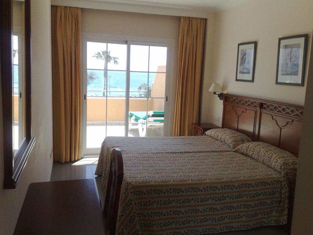 Apartamentos Nerja Bahia المظهر الخارجي الصورة