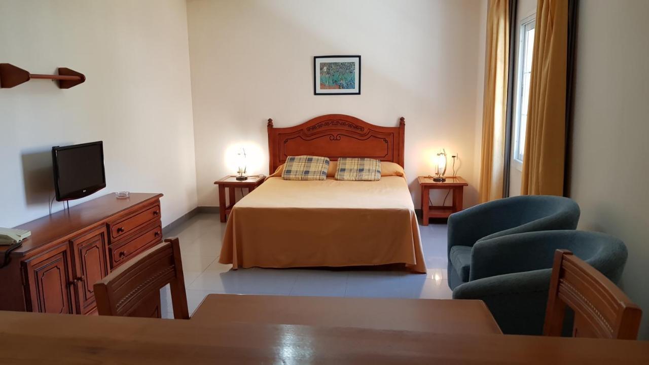 Apartamentos Nerja Bahia المظهر الخارجي الصورة